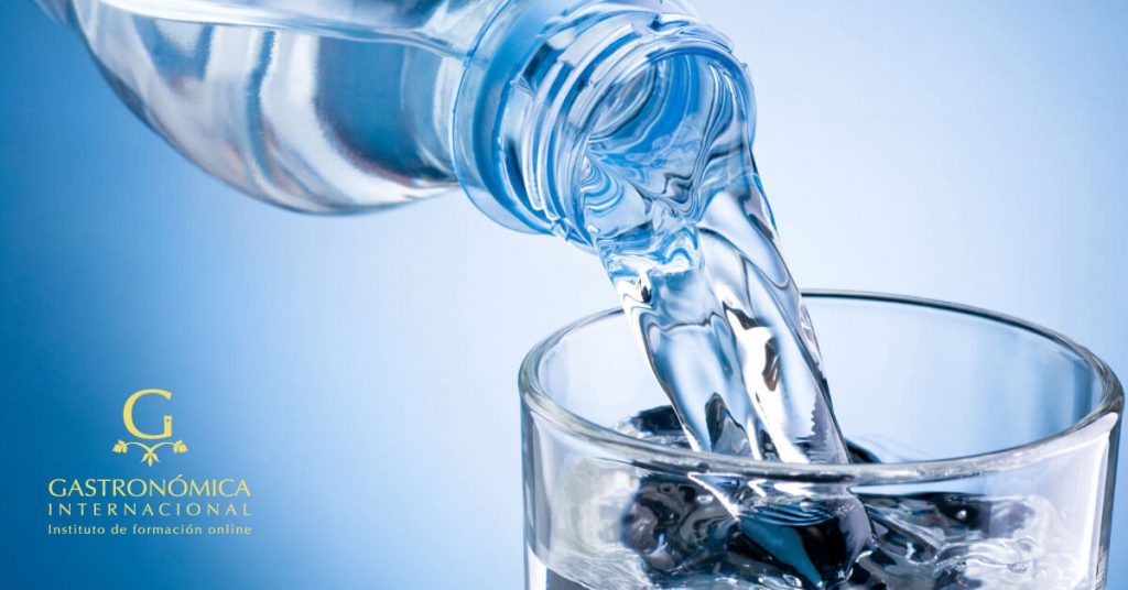 Cómo calcular tu ingesta diaria de agua