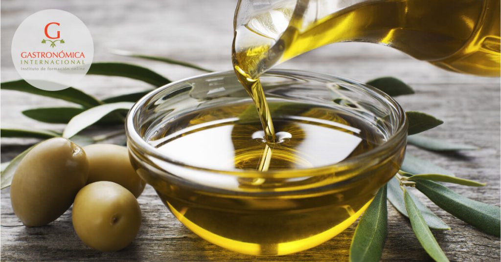 El aceite de oliva de la tierra a la cocina