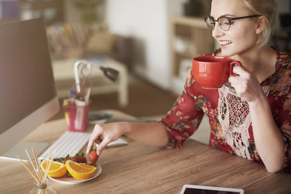 5 tips para comer saludable en la oficina