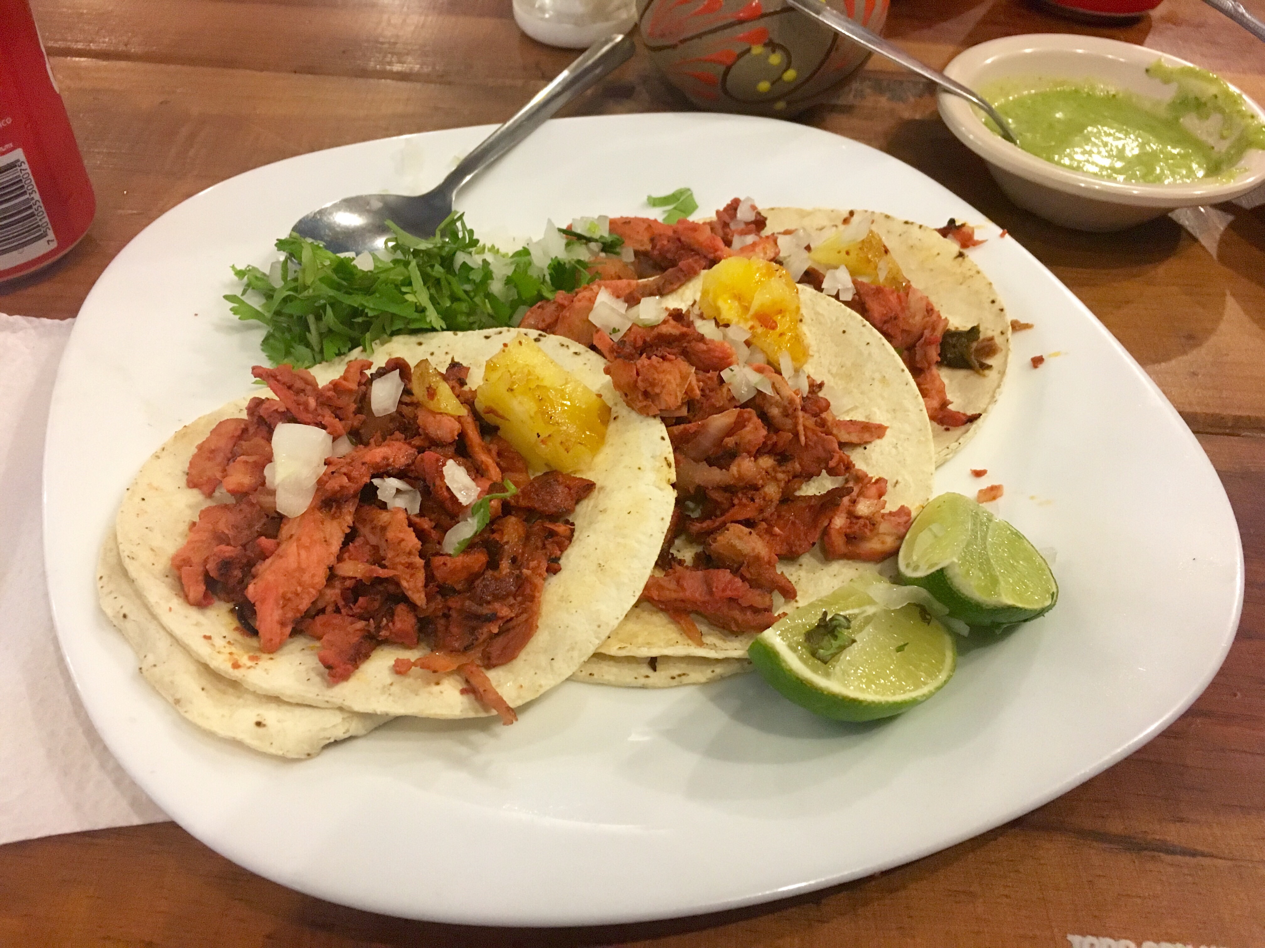 Antojitos mexicanos lista tacos al pastor